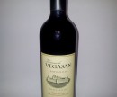 Spanish wine stain the domain Tinto Vegasan 2013