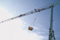 Erecting crane H24